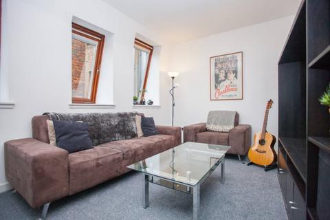 1 bedroom flat to rent, High Street, Flat 3-7, Merchant City, Glasgow, G1 1NW