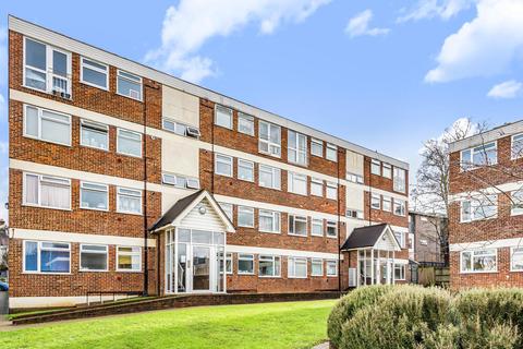 9 Beechcroft Close, Streatham, London, SW16 2EW