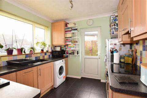29 Nursery Road, Meopham, Gravesend, DA13 0NE