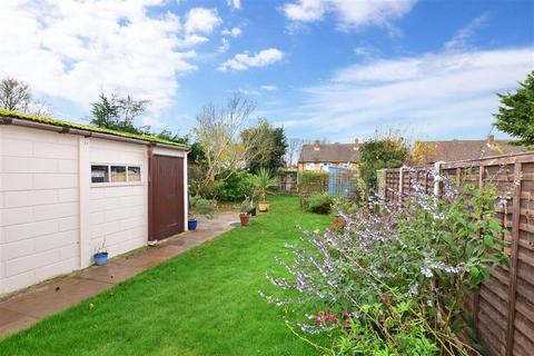 29 Nursery Road, Meopham, Gravesend, DA13 0NE