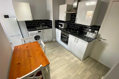 3 bedroom house share to rent - Hafton Road, Salford, M7 3TF