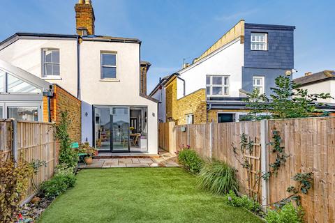 10 Summer Road, East Molesey, KT8 9LS