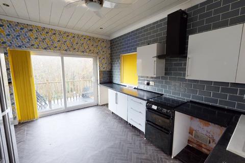 82 Bwllfa Road, Aberdare, CF44 8UF