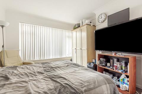 6 Myrtle Close, Colnbrook, Slough, SL3 0PZ