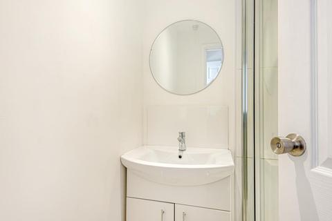 6 Myrtle Close, Colnbrook, Slough, SL3 0PZ