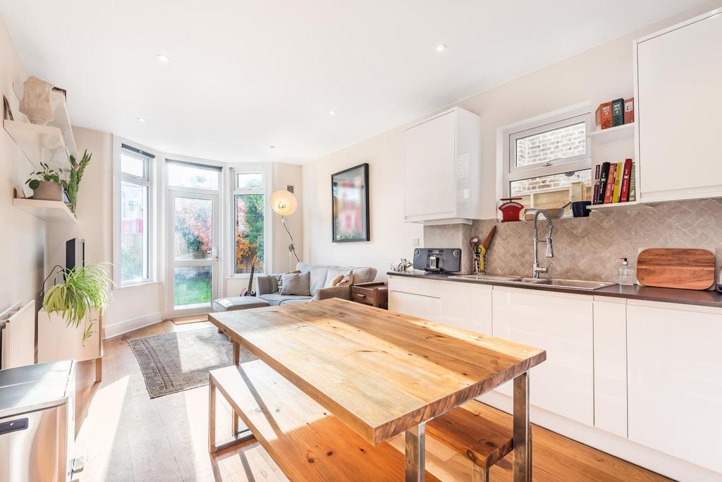 St. Asaph Road, Brockley 2 bed flat £525,000