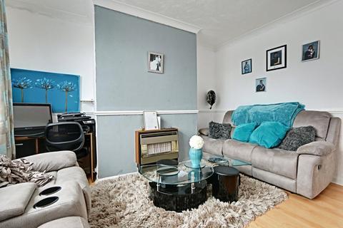 39 Arram Grove, Hull, HU6 8SP