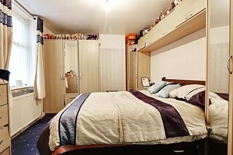 39 Arram Grove, Hull, HU6 8SP