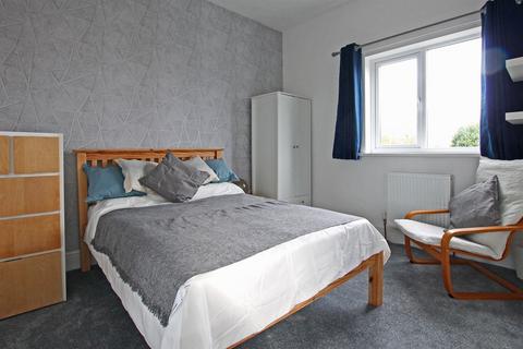 undefined, Castle Road, Castle Hill