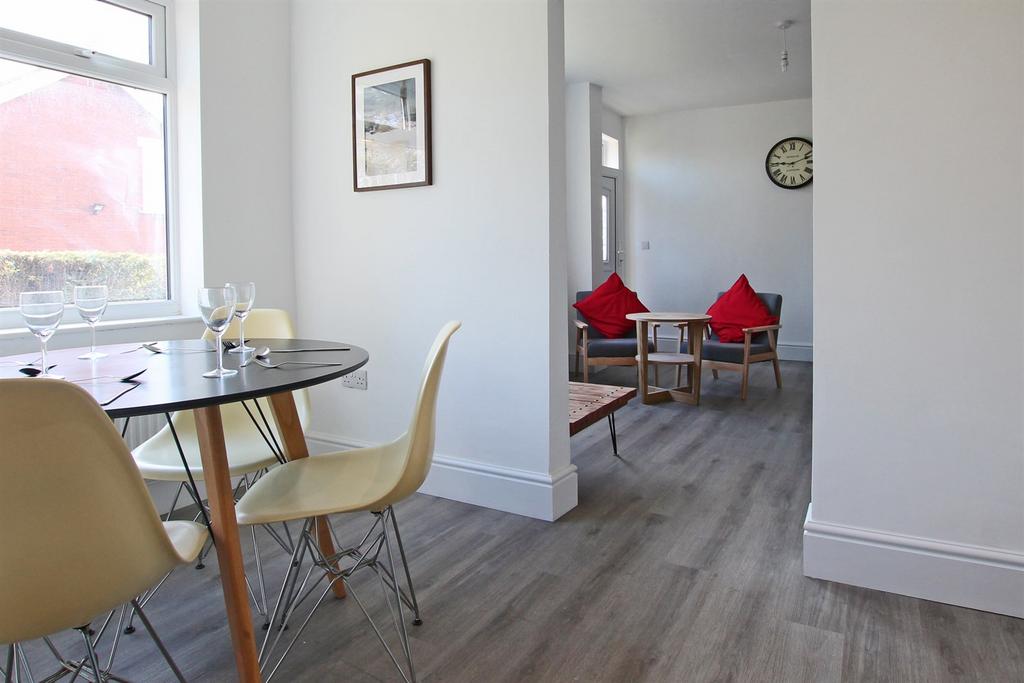 Dining+and+living
