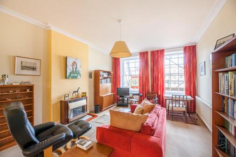 Second Floor Flat, 22 Caledonia Place, Bristol, BS8 4DL