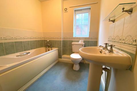 5 Briscoe Close, Northampton, NN2 8XH