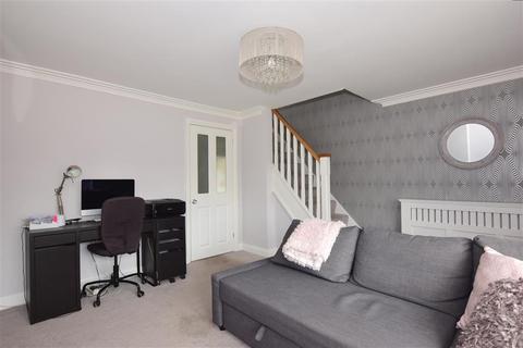 27 Cedar Close, Ditton, Aylesford, ME20 6EN