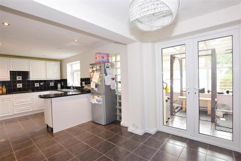 27 Cedar Close, Ditton, Aylesford, ME20 6EN