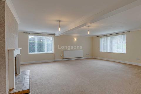 2 The Avenue, Necton, Swaffham, PE37 8EP