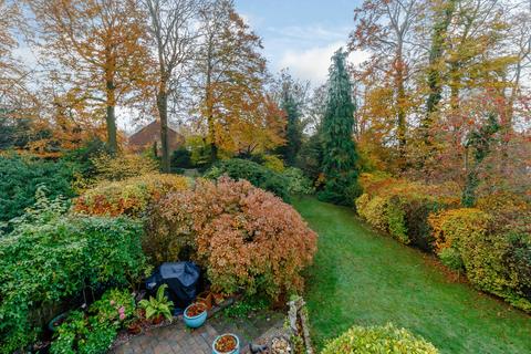 Beech Cottage Beech Grove, Amersham, HP7 0AZ