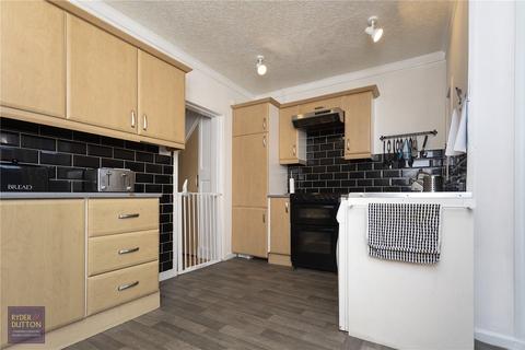10 Cheviot Avenue, Oldham, OL8 4HB