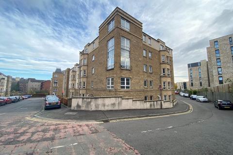 3 bedroom flat to rent, Dicksonfield, Leith, Edinburgh, EH7