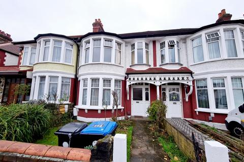 undefined, Berkshire Gardens, Palmers Green, N13