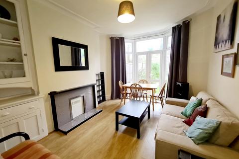 undefined, Berkshire Gardens, Palmers Green, N13
