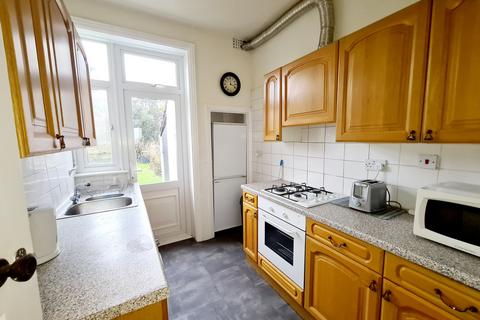 undefined, Berkshire Gardens, Palmers Green, N13