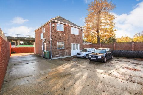 64 Bedwell Gardens, Hayes, UB3 4EQ
