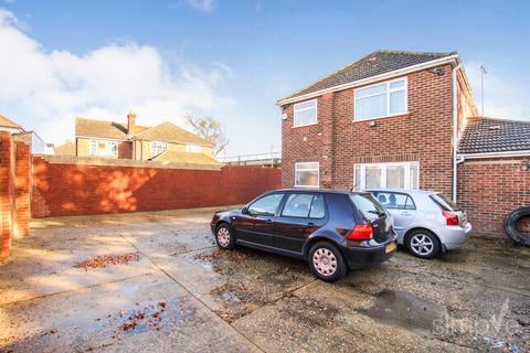 64 Bedwell Gardens, Hayes, UB3 4EQ