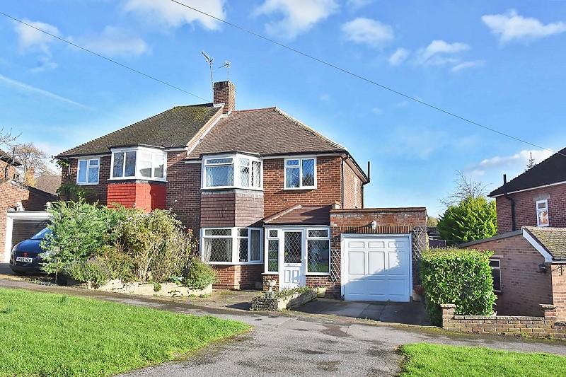 The Greenway, Epsom, Surrey. KT18 3 bed semidetached house £500,000