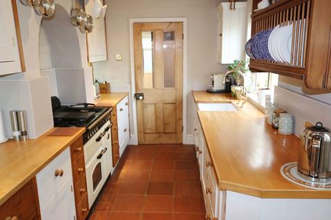 44 Birmingham Road, Alcester, B49 5EP