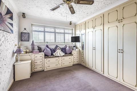 17 Conway Road, Feltham, TW13 6TE