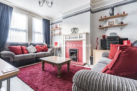 175 Torridon Road, London, SE6 1RG