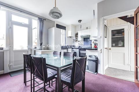 175 Torridon Road, London, SE6 1RG