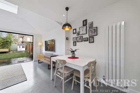 3 Foyle Road, London, N17 0NL