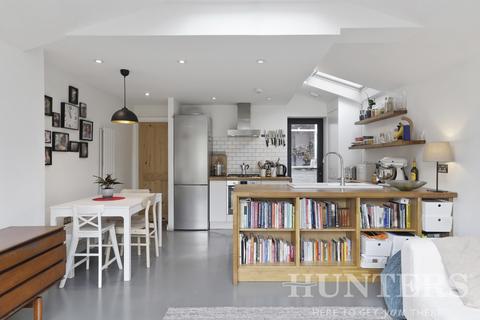 3 Foyle Road, London, N17 0NL