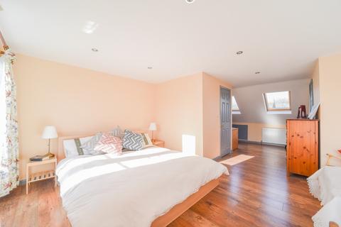 36 Lime Grove, New Malden, KT3 3TP
