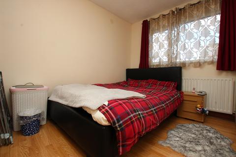2 bedroom maisonette to rent, Linden Avenue, Kettering, Northamptonshire, NN16