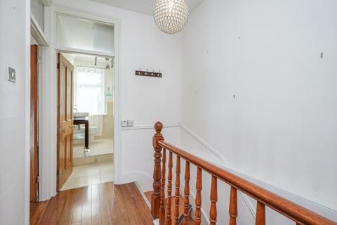 47b Avonwick Road, Hounslow, TW3 4DX
