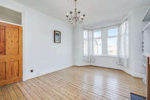 47b Avonwick Road, Hounslow, TW3 4DX