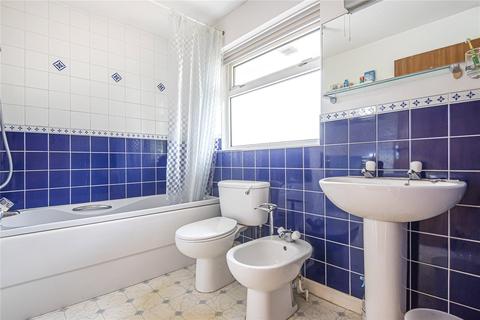 73 Harestock Road, Winchester, SO22 6NX