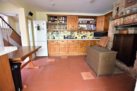 6 Argyle Road, Swanage, BH19 1HZ