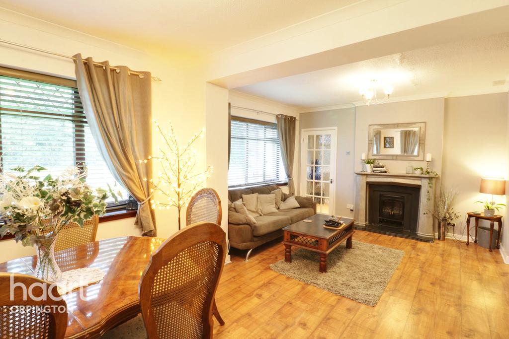 Melrose Crescent, Orpington 4 bed detached bungalow £550,000