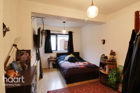 39 Melrose Crescent, Orpington, BR6 9NT