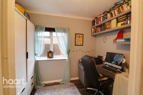 39 Melrose Crescent, Orpington, BR6 9NT