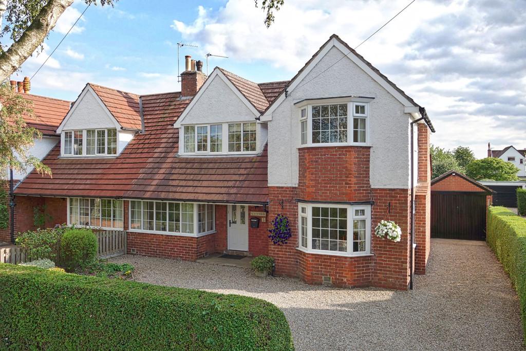 Sandstock Road, Pocklington 3 bed semidetached house £325,000