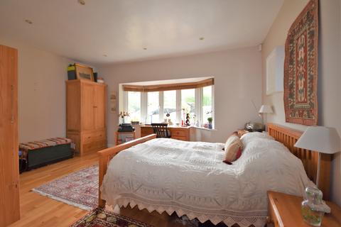 160 Botley Road, Chesham, HP5 1XN