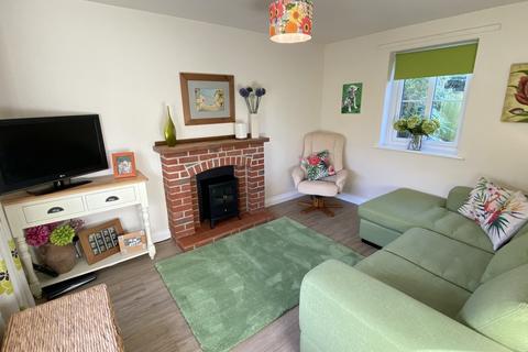 2 bedroom cottage to rent, Brook Street, Warminster