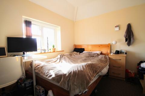 5 bedroom semi-detached house to rent - Coleridge Close, Cowley