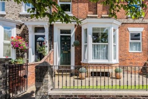3 bedroom terraced house to rent, Out Northgate, Bury St. Edmunds