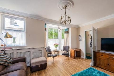 3 bedroom terraced house to rent, Out Northgate, Bury St. Edmunds