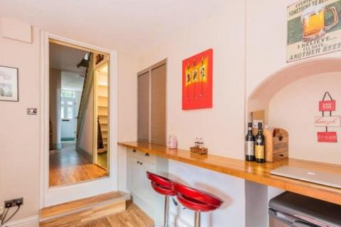 3 bedroom terraced house to rent, Out Northgate, Bury St. Edmunds